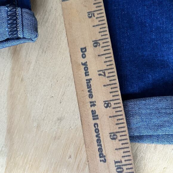 Diverso Women Bermuda Denim Shorts Size 14W Soft & Stretchy Distressed Blue NWT - Picture 8 of 14